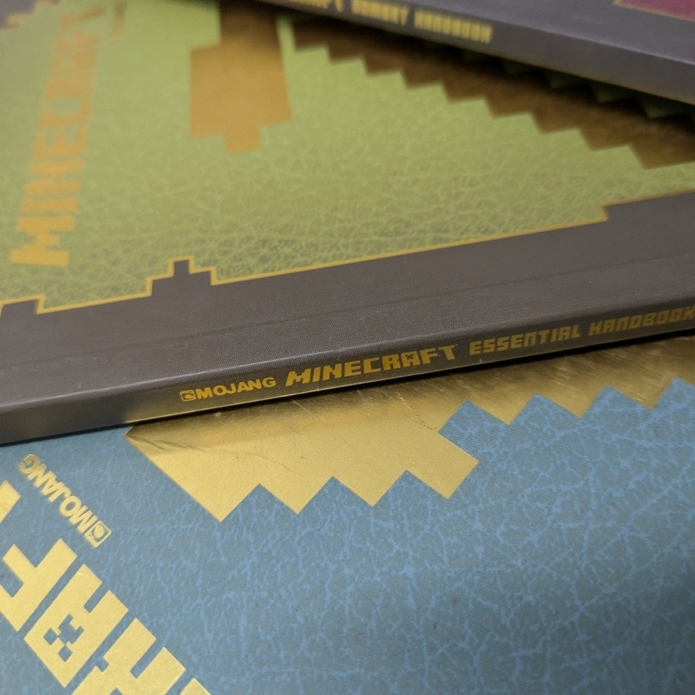 Minecraft Hardcover Book Set - Picture 4 of 11